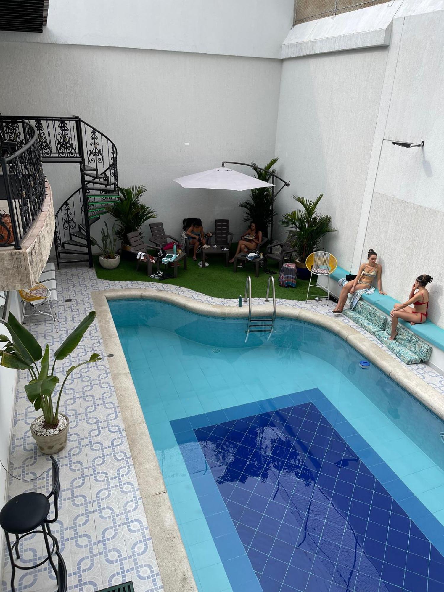 The View Hostel & Lounge 칼리 외부 사진